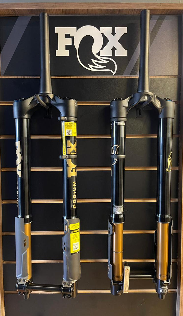 Suspensão FOX Podium Invertida | 170mm Kashima